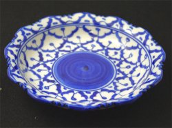 画像1: ブルー/ホワイト　花形　深丸皿　15cm