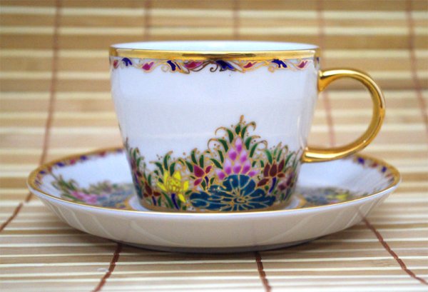 画像1: 　コーヒーカップ　ソーサー付き ホワイト×ゴールド花柄2 (1)