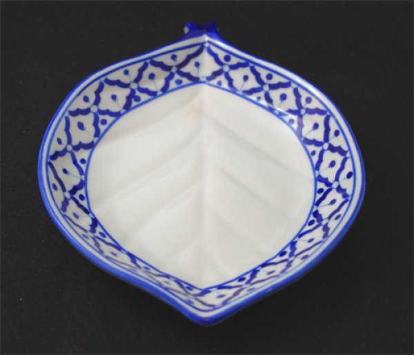 画像1: ブルー/ホワイト　リーフ皿 (1)