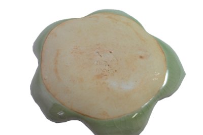 画像1: セラドン焼き　お皿　花型　グリーン