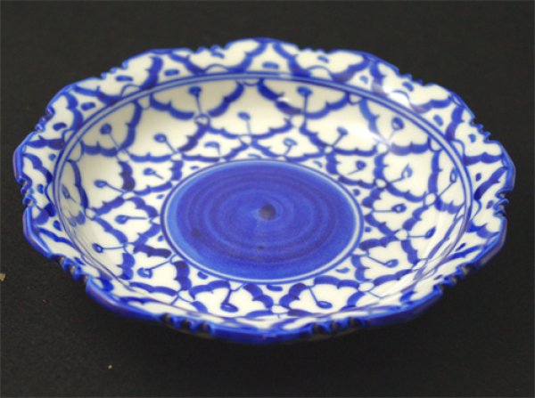 画像1: ブルー/ホワイト　花形　深丸皿　13cm (1)